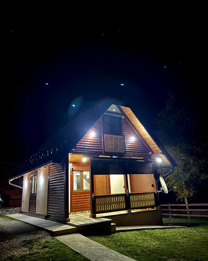 Zoranovi Konaci Villa Jevtici Buitenkant foto